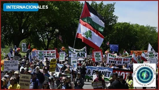 Tensión en Wall Street: Activistas intentan encadenarse a la Bolsa
